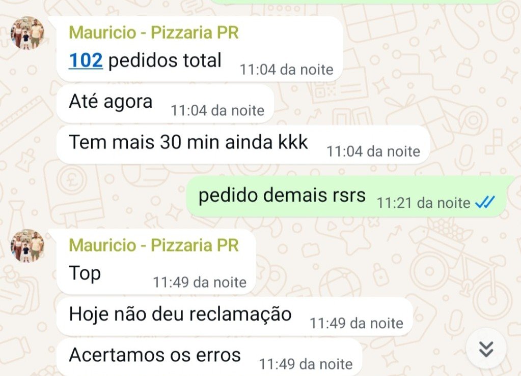 Print de conversa no WhatsApp com Mauricio comemorando 102 pedidos em um dia